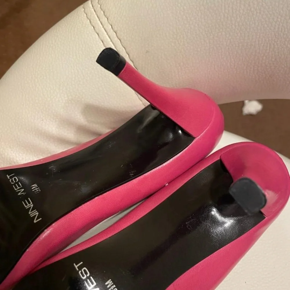 Size 61/2 9 West shoes - Picture 4 of 7